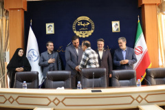 تجلیل از جمعی از همکاران سازمان جهاددانشگاهی استان کرمانشاه به مناسبت «روز جهانی کارگر»